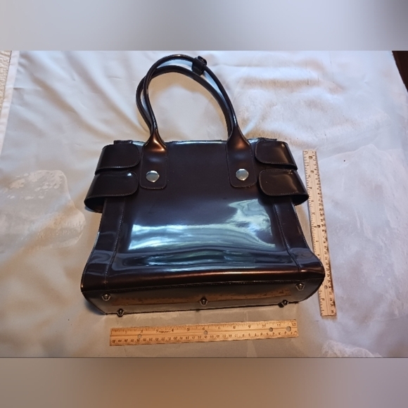 Beijo Handbag - Picture 3 of 5